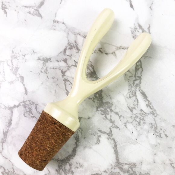 NIB Wishbone Wine Bottle Stopper - Nima Oberoi Lunares - Picture 4 of 6